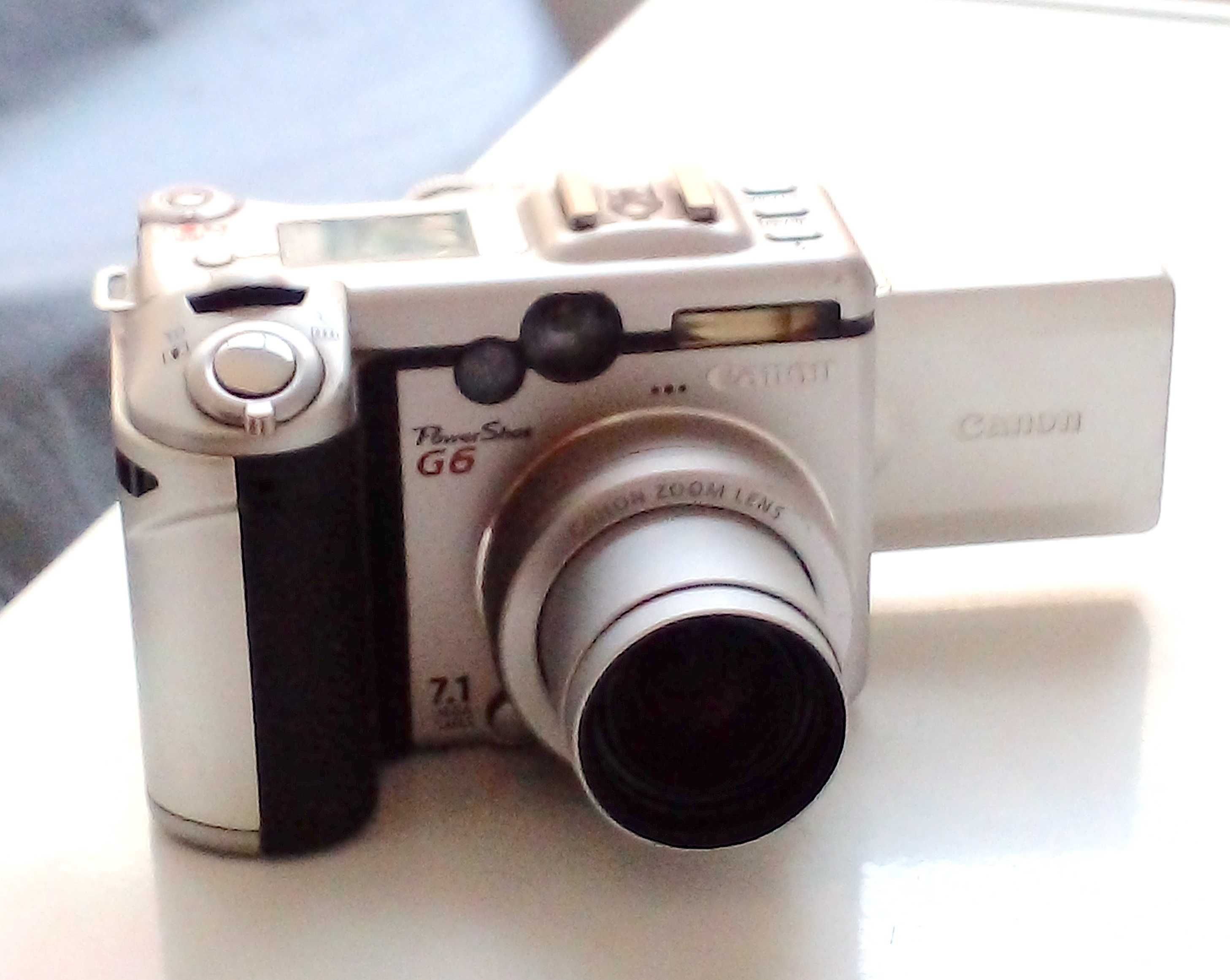 Canon Powershot G6 Digital Camera (Made in Japan)