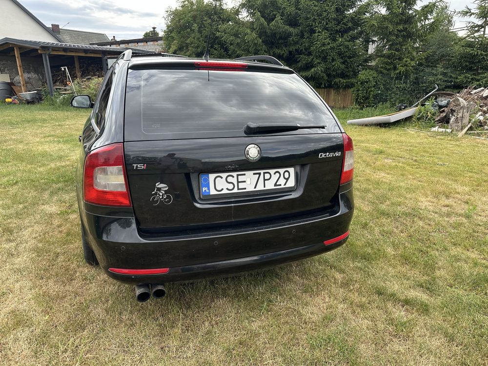 Skoda Octavia 1.8 benzyna 160 km, dodatkowo drugi komplet kół