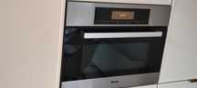 Piekarnik z mikrofalówką Miele H5080BM