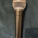 Shure SM58 usado com bolsa de armazenamento