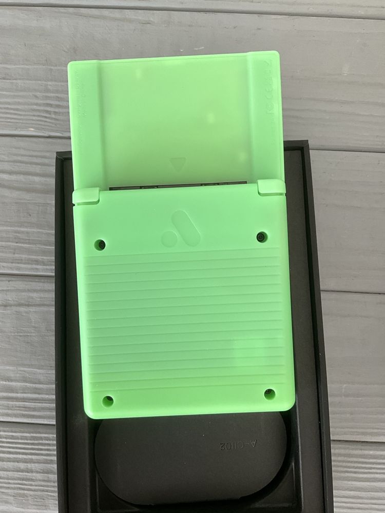 Analogue Pocket Glow Limited Edition