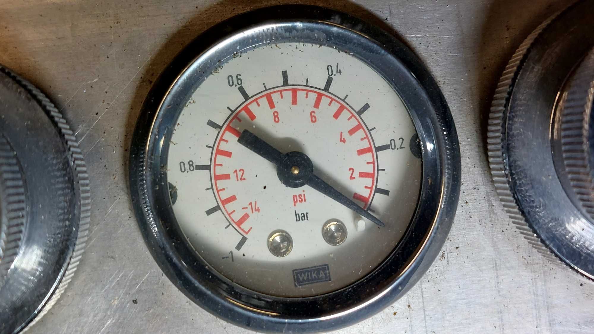 Pompa próżniowa 25 l/min.