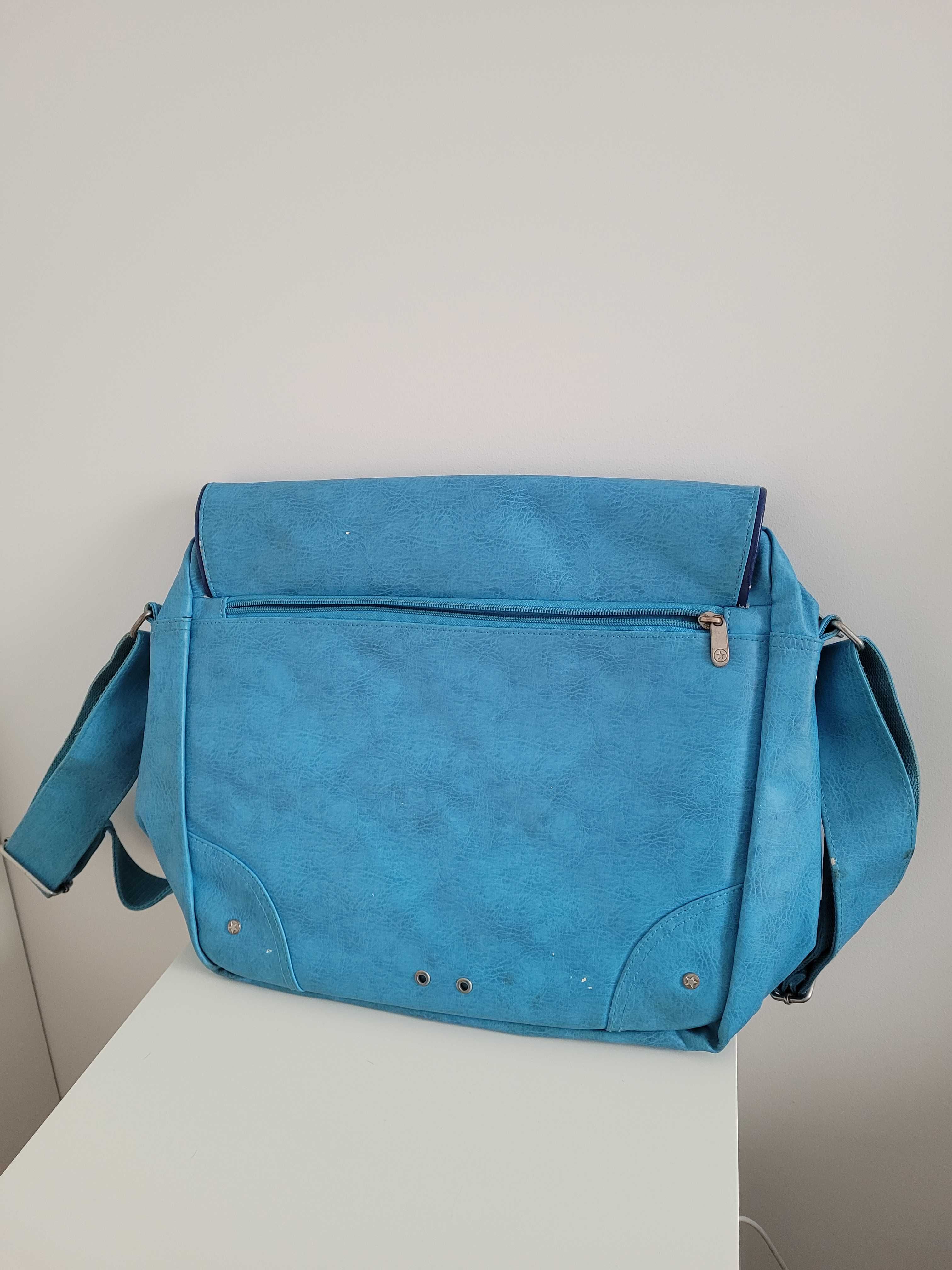 Niebieska duża torba na ramię Converse, zmieści laptopa i zeszyt A4