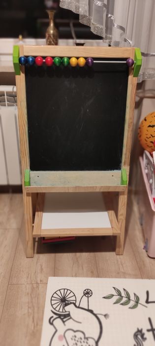 Dwustronna drewniana tablica magnetyczna dla dzieci