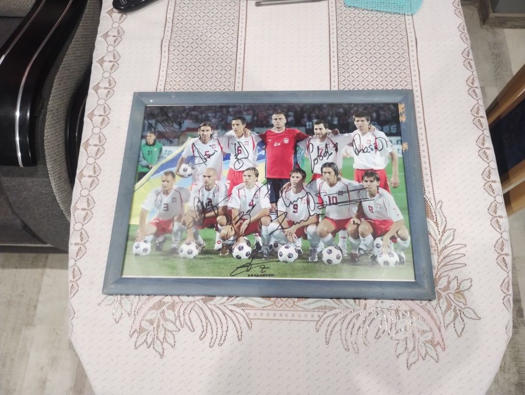 Plakat reprezentacji Polski z oryginalnymi autografami
