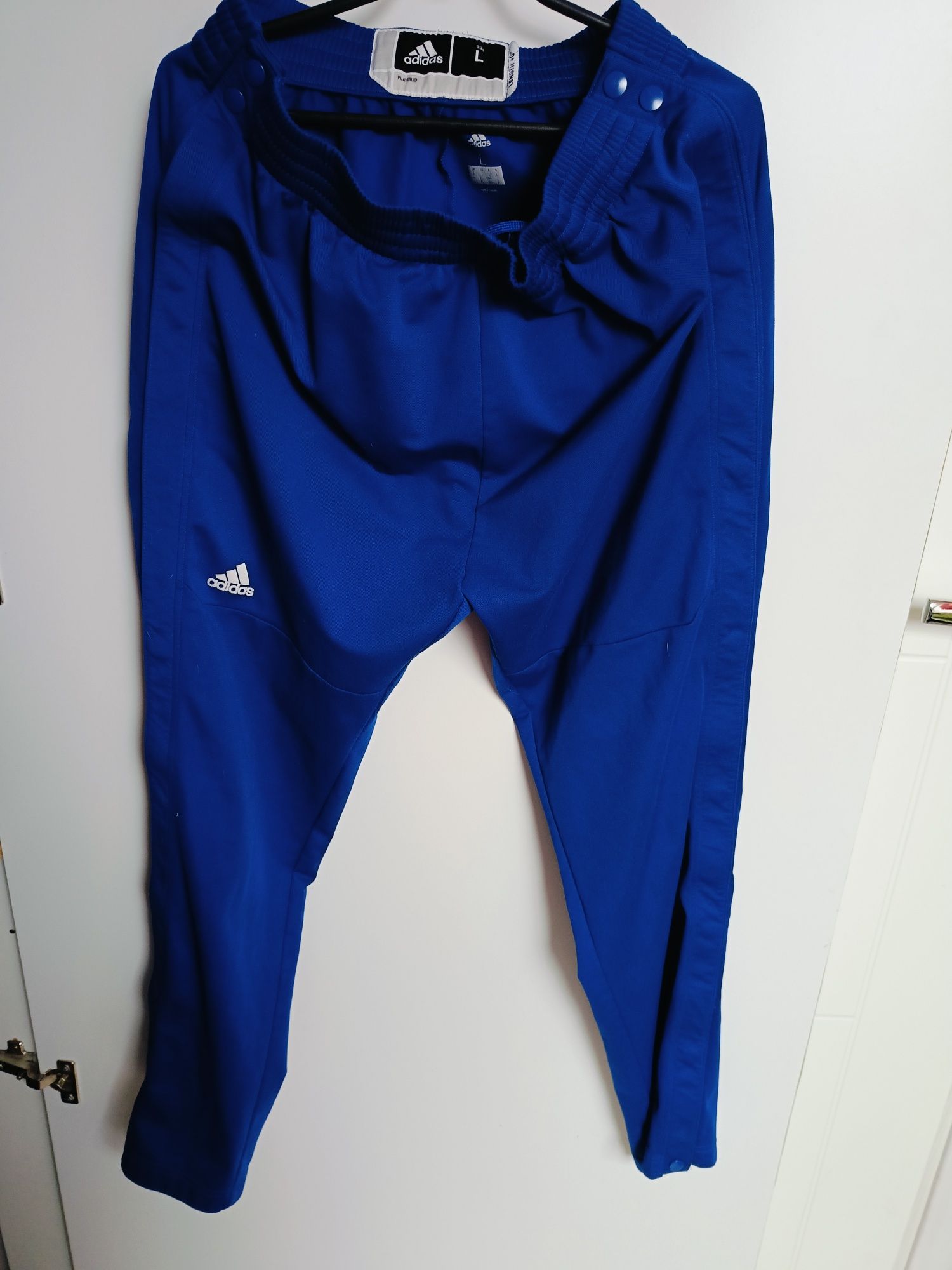 Spodnie dresowe adidas L niebieskie