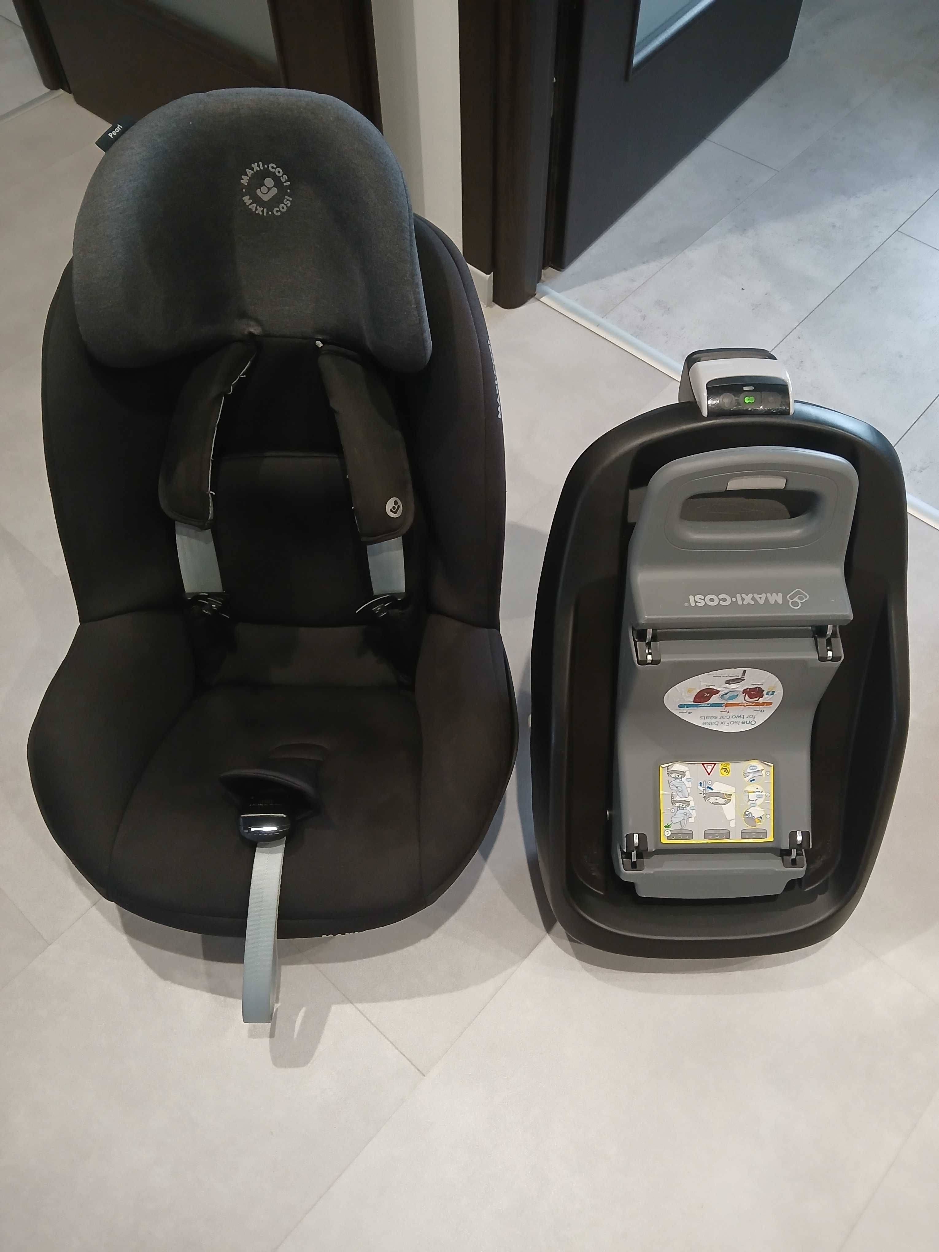 Fotelik samochodowy Maxi Cosi Pearl + baza FamilyFix