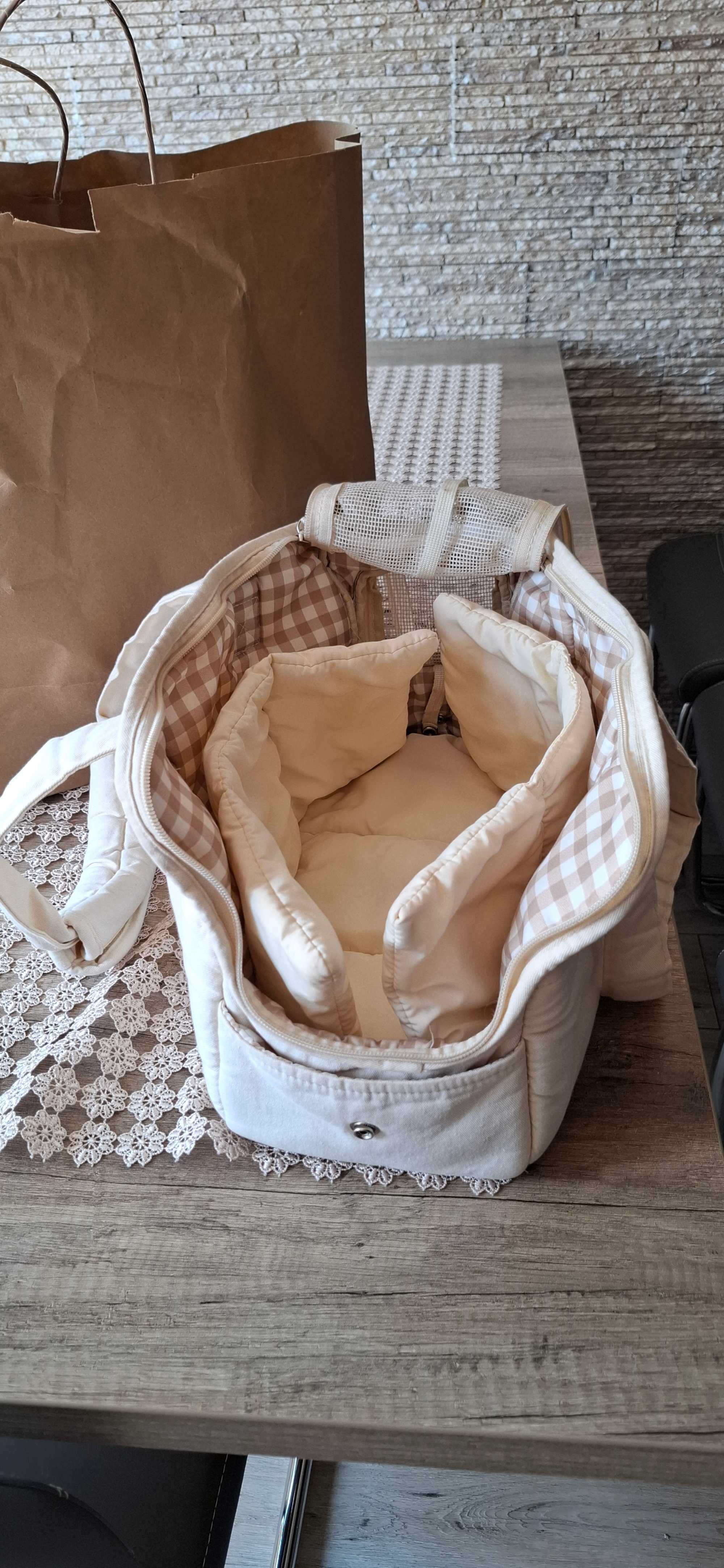 Torba dla psa do 5kg beżowa.