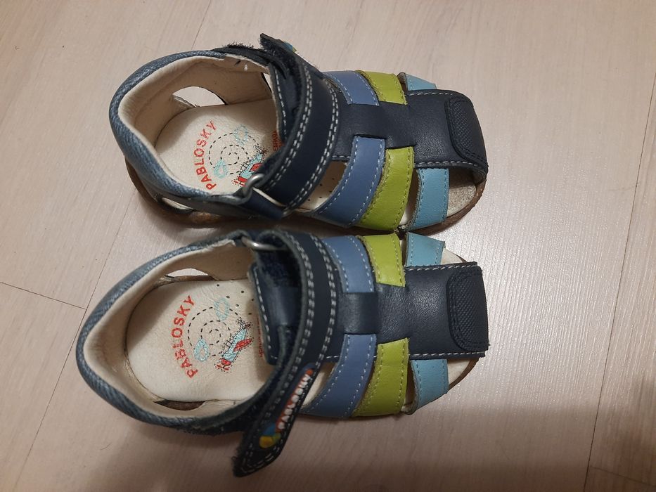 Дитяче шкіряне взуття