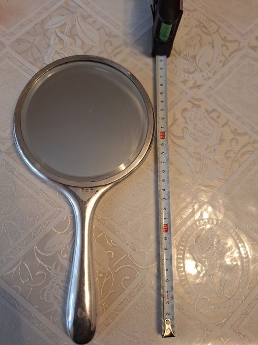 Посріблене зеркало.