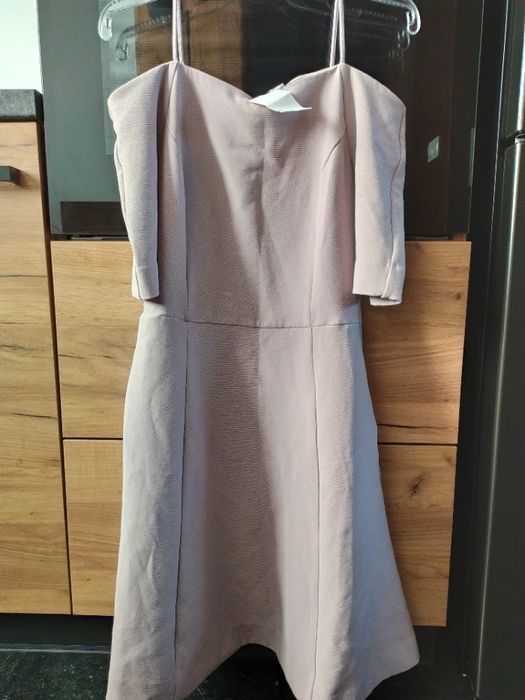 Sukienka z opuszczonymi ramionami H&M 36