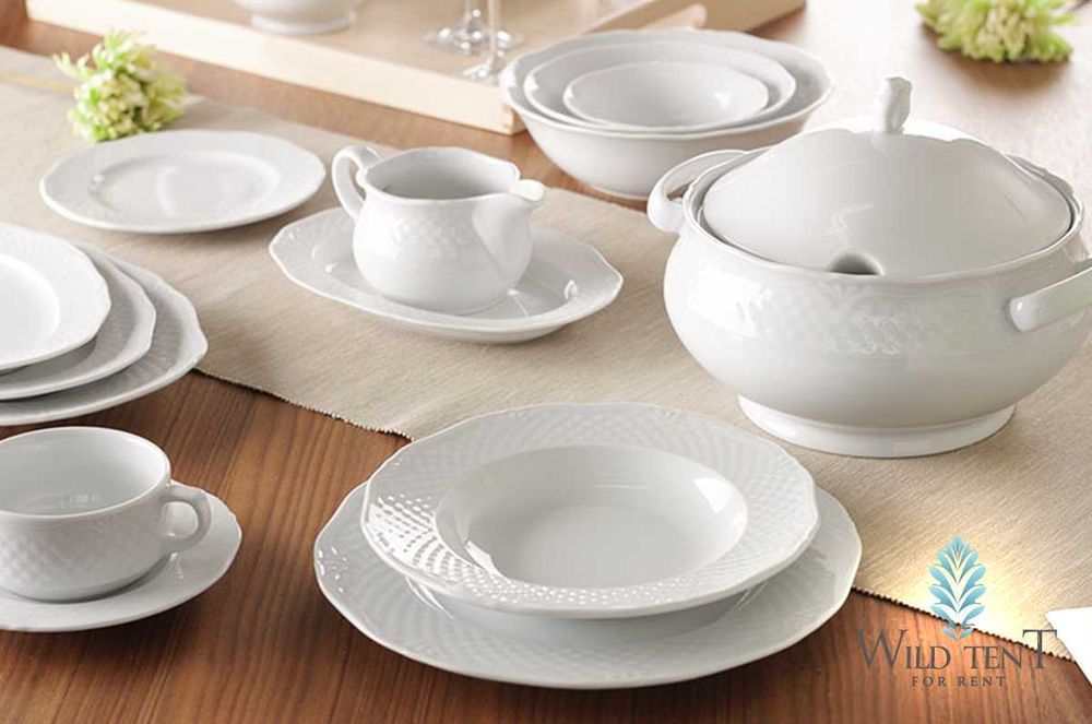 Wypożyczalnia Stoły Krzesła Stoliki koktajlowe Obrusy Zastawa Sztućce