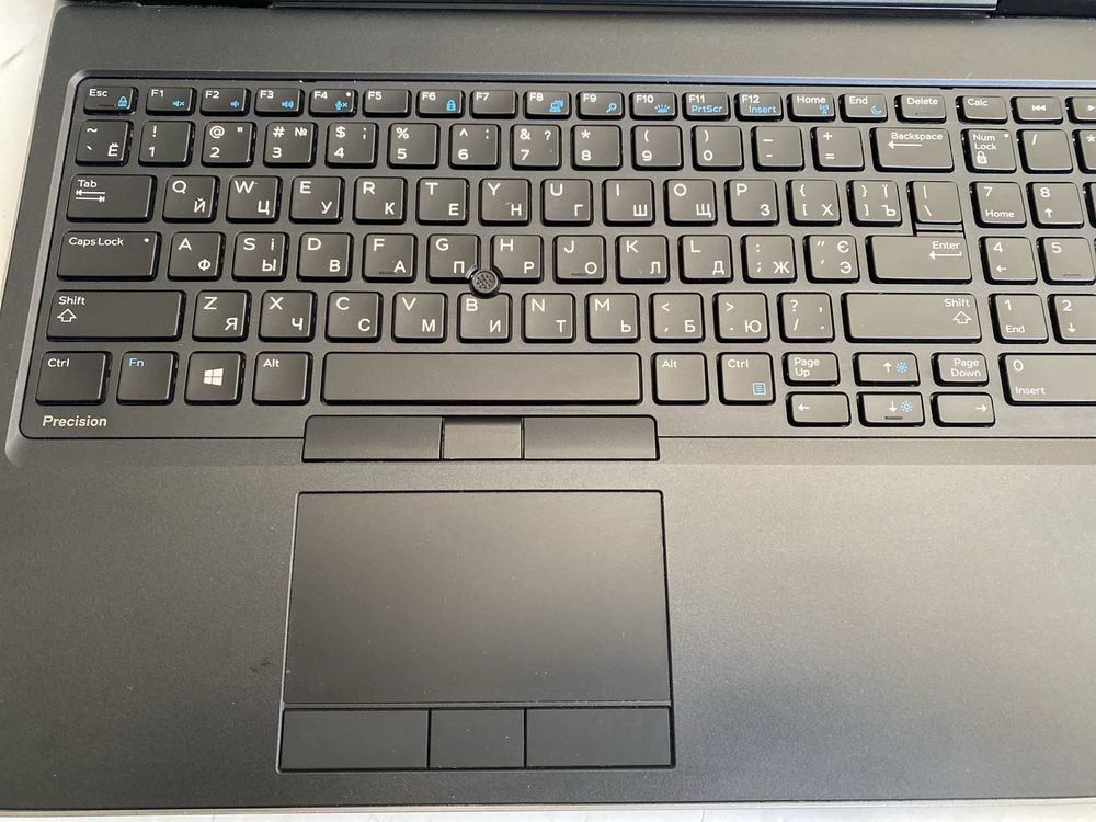 Dell Precision 7530 15.6" FHD IPS i7-8850H  Quadro P3200 6GB P2000 Win