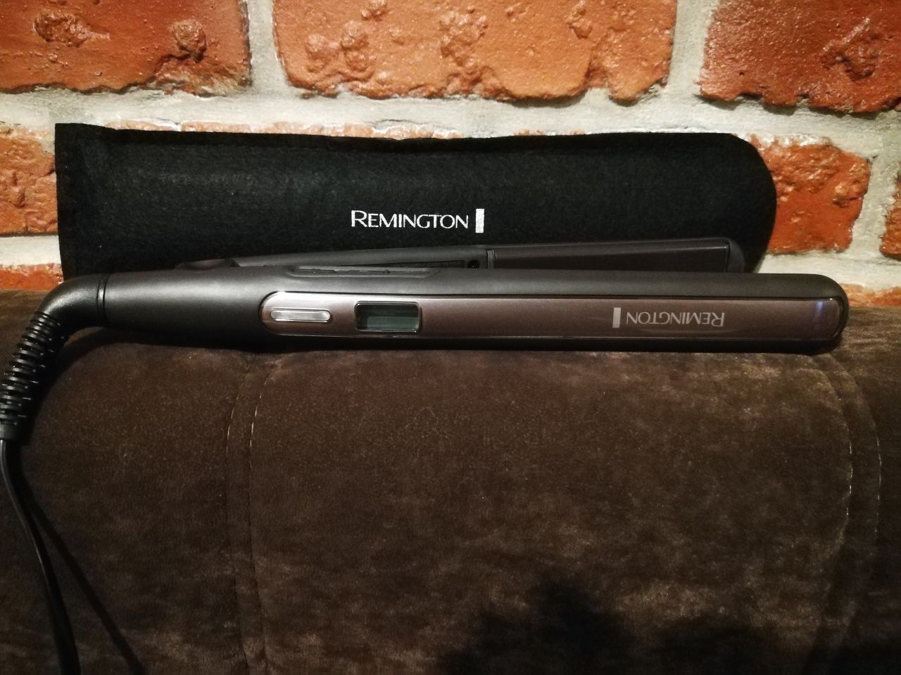 Вирівнювач, щипці плойка,випрямляч Remington S6505 утюжок выпрямитель