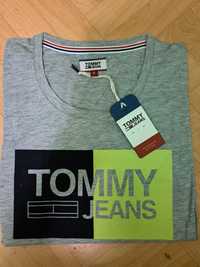 Koszulka Tommy Hilfiger, wyprzedaz po likwidacji sklepu za 1/3 ceny