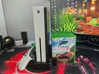 XBOX ONE S + 2 pady + stacja ładująca + 10 gier