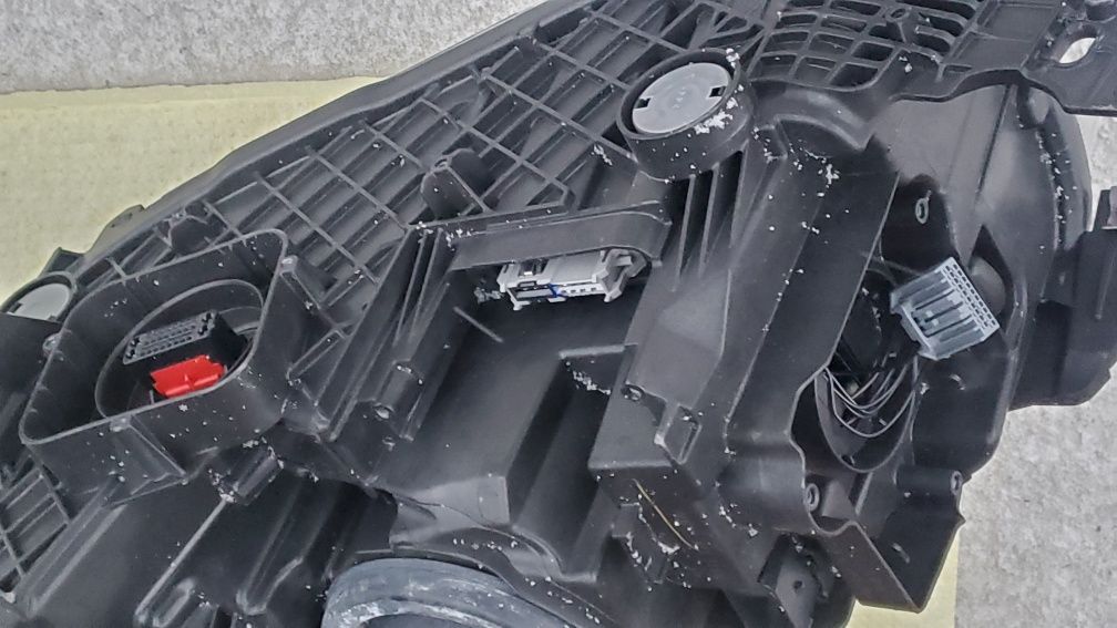 Фара Ford Escape MK2 рестайл. 2016-2019г. XENON, LED. Оригинал б.у.