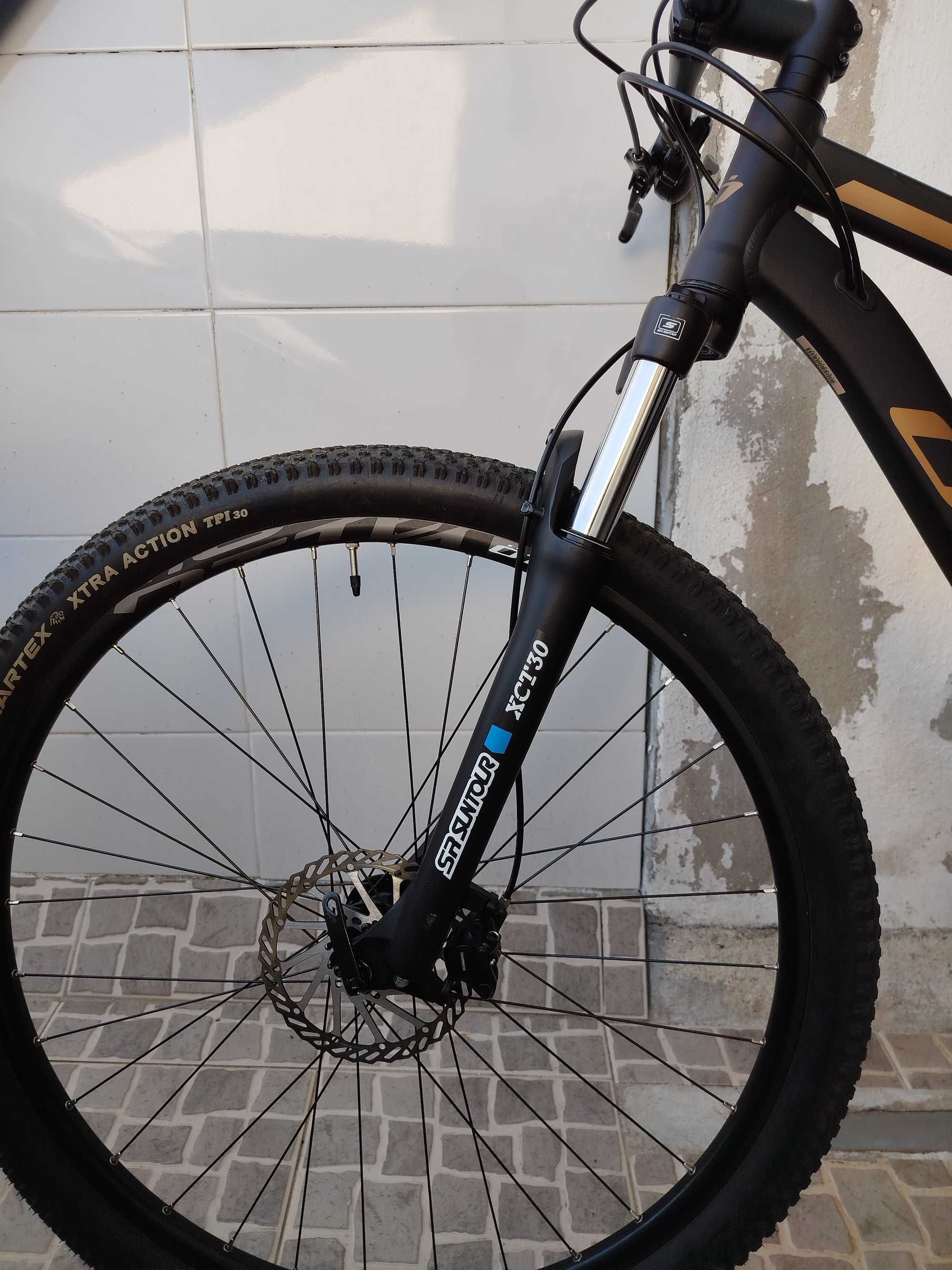 Garfo SrSuntour xct30
