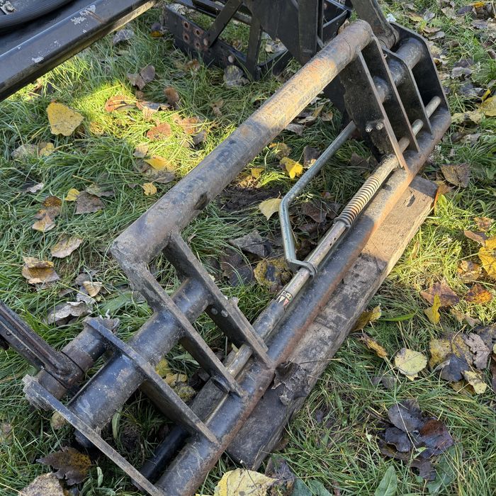 Ładowacz czołowy Czeski ND Tur Zetor 7211,7245,7745,7711,6211,itp.