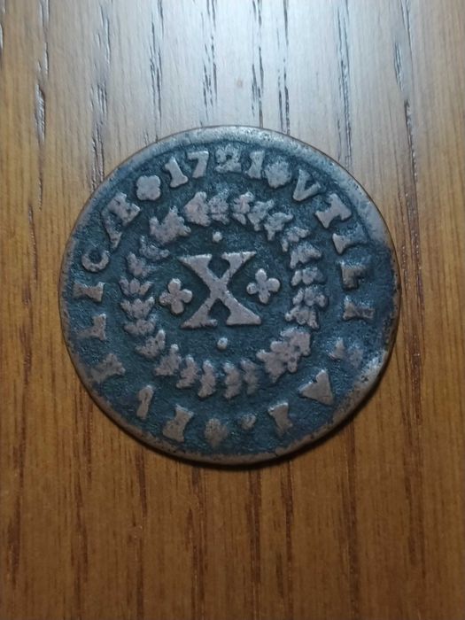 Moeda de eixo vertical 10 Réis de D. João 5 de 1721