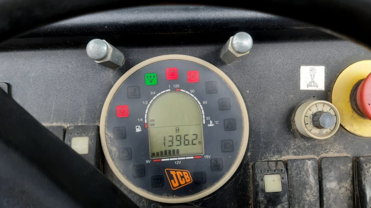 Дорожній каток JCB JS 260