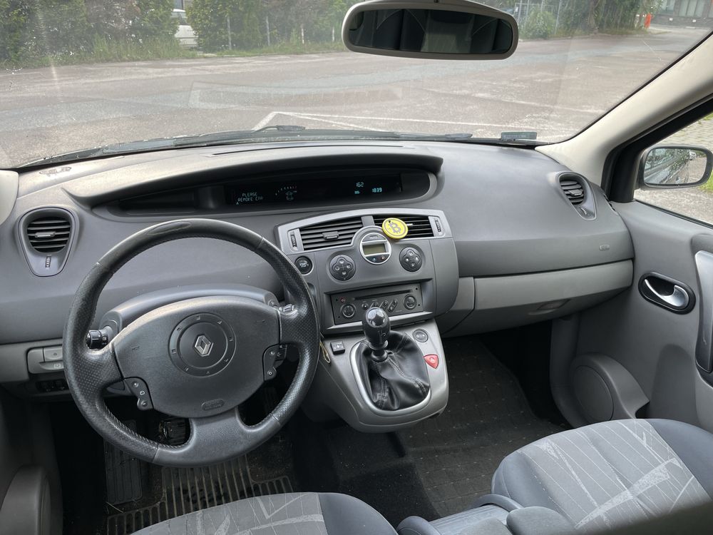 Renault Grand Scenik 7 osobowy GAZ HAK