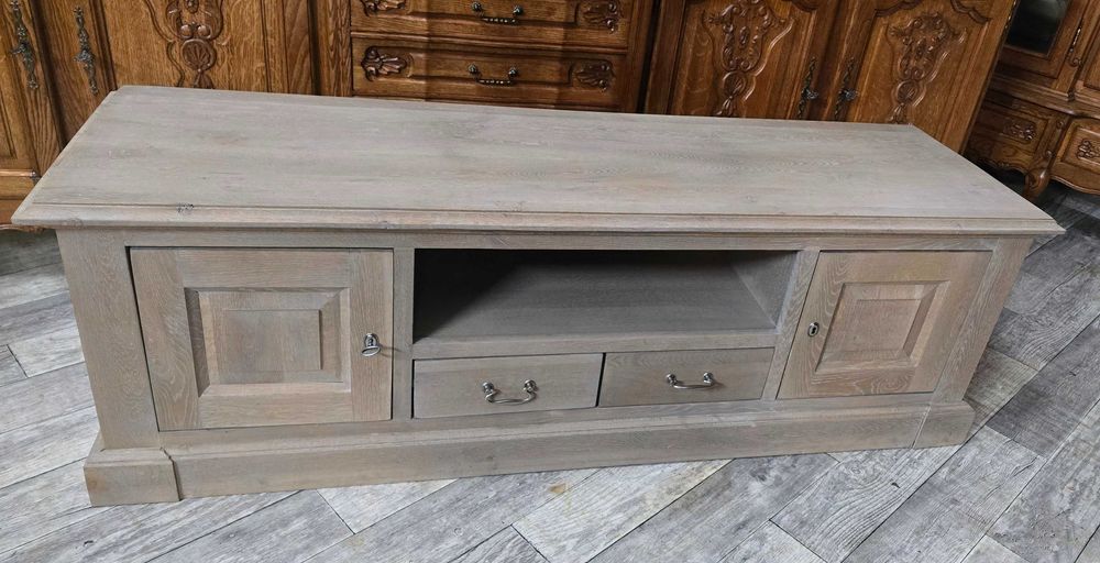 Dębowa Komoda Pod RTV / Lite Drewno / Bielona /