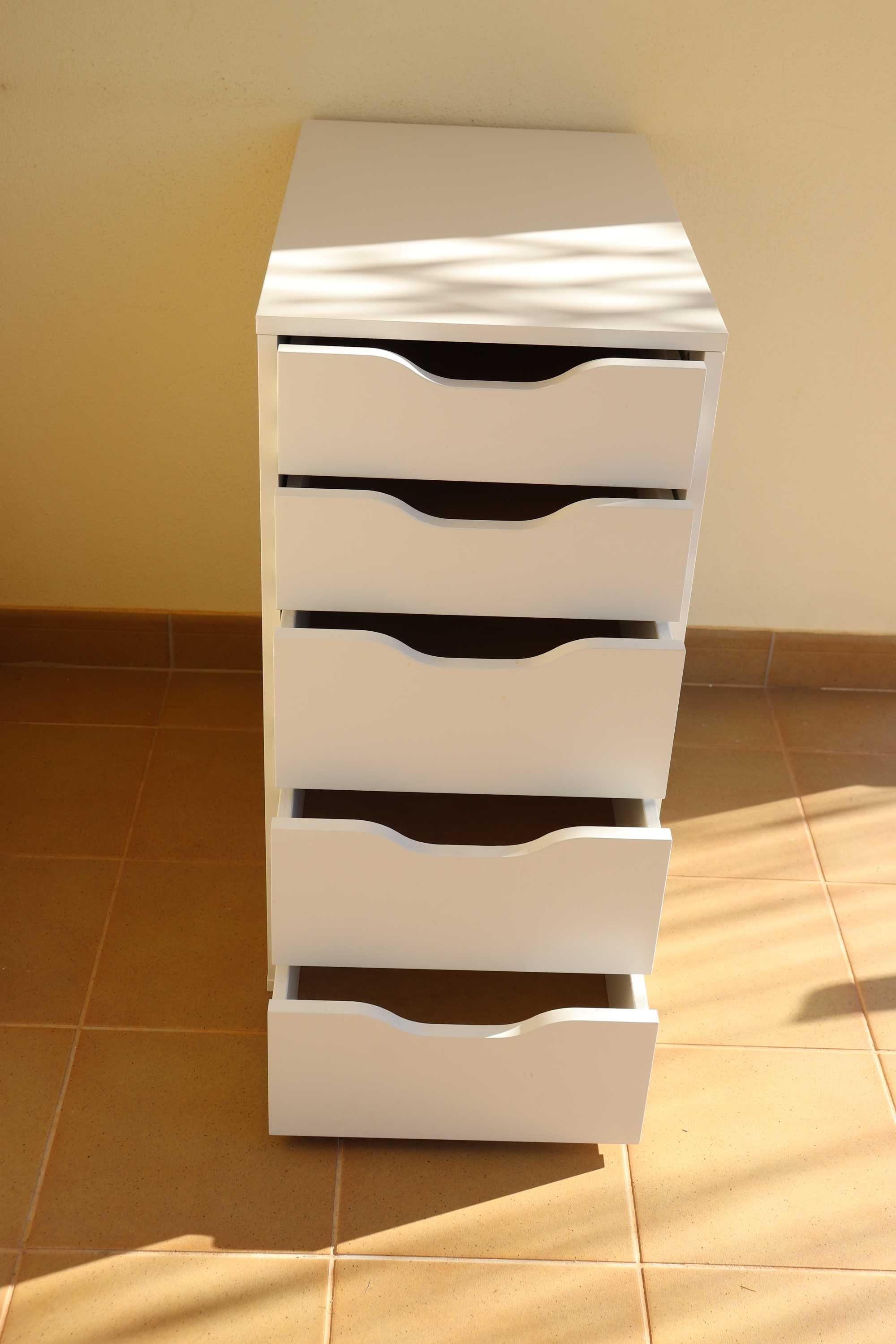 Cómoda IKEA - Modelo Alex 36x69x58