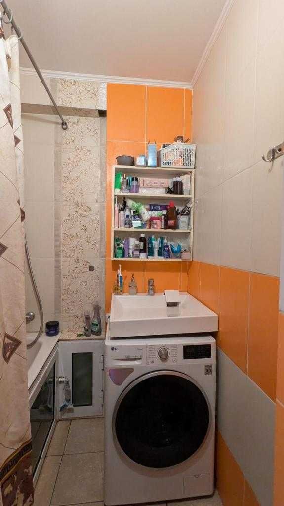 Продам 2-к кв-ру в кирпичном доме с газом на Радужном (3-105-889 ОФ)