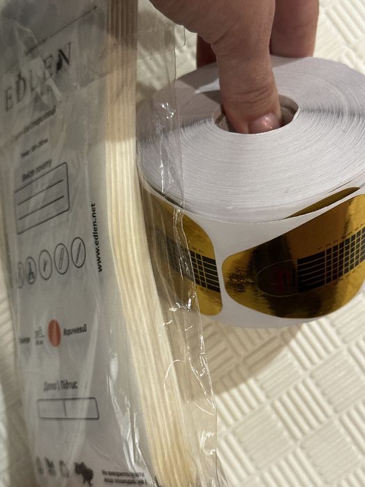 Продаж матеріалів для манікюру Львів