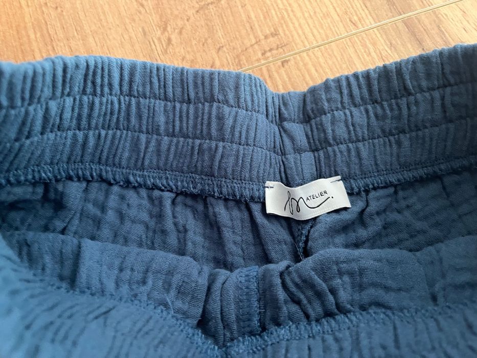 Szorty spodenki muślinowe niebieskie Matelier.  Rozm XS-S. Nowe