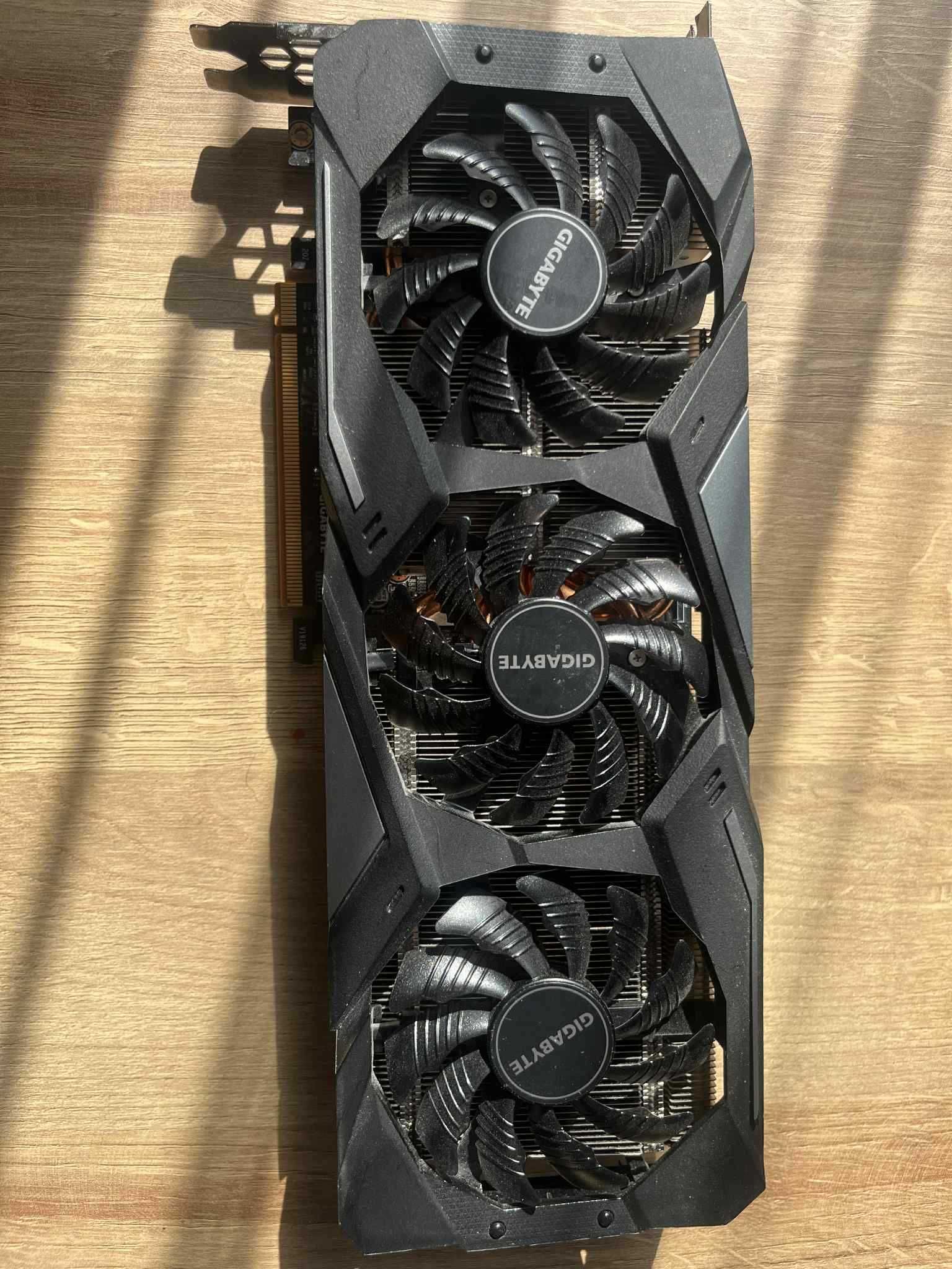 Karta RX5600 XT 6GB sprawna z wadą