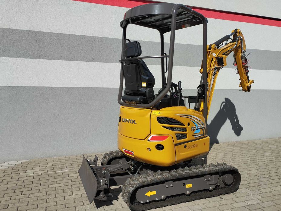 Minikoparka LOVOL FR18E2-u |Silnik Yanmar| ROZSUWANE GĄSIENICE 2000 kg