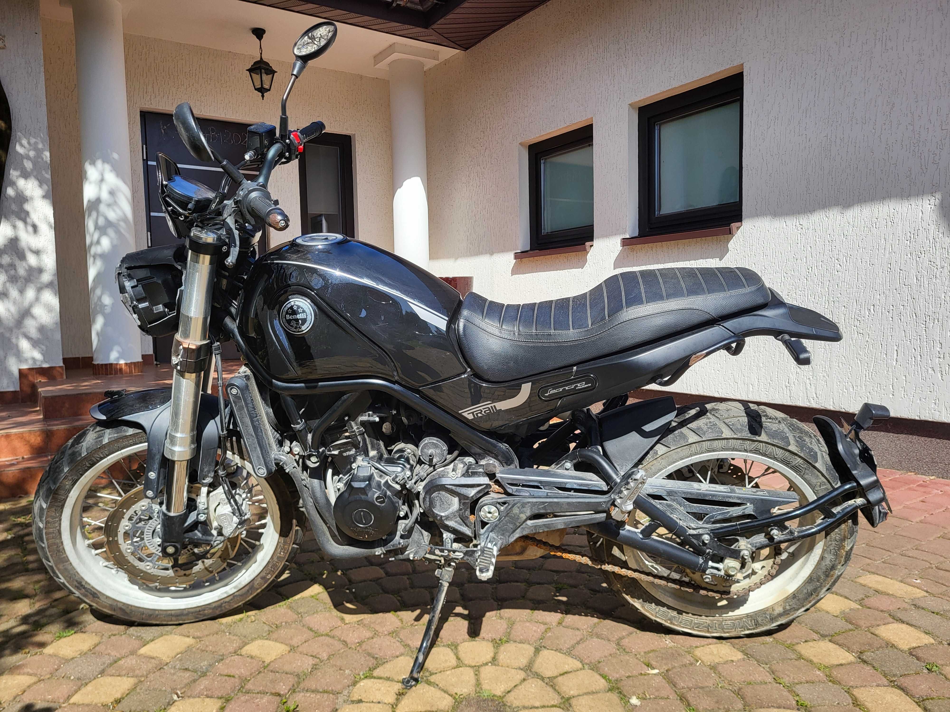 Benelli Leoncino Trial 500