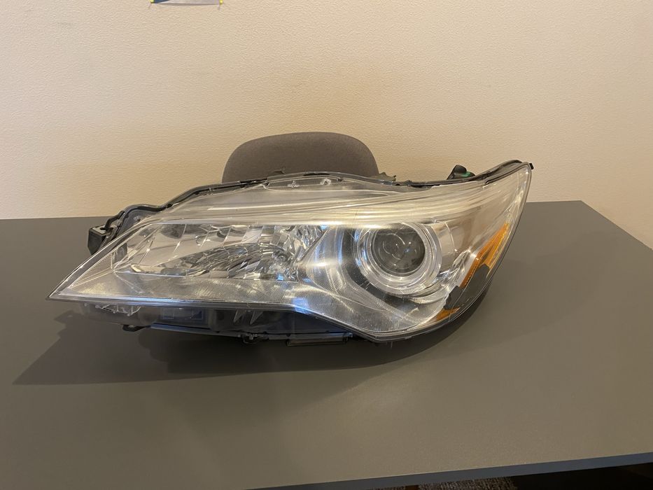 Фара водійська Toyota Camry 2016