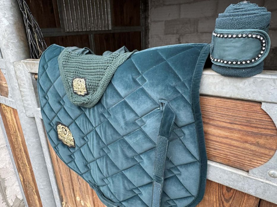 Komplet Felix Buhler