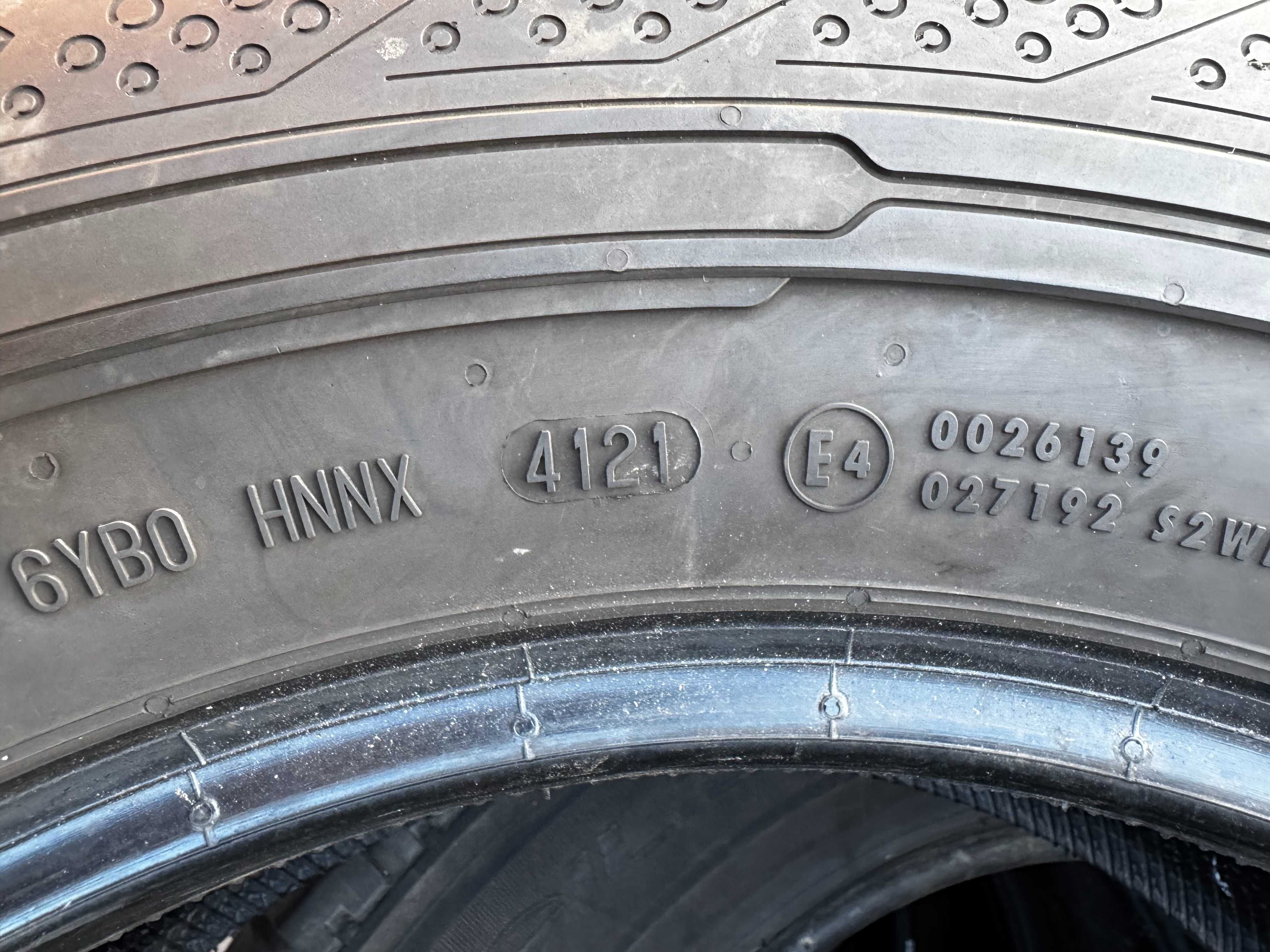 Шини CONTINENTAL 235/65 R16C, ContiVanContact 200, літня гума, цешка