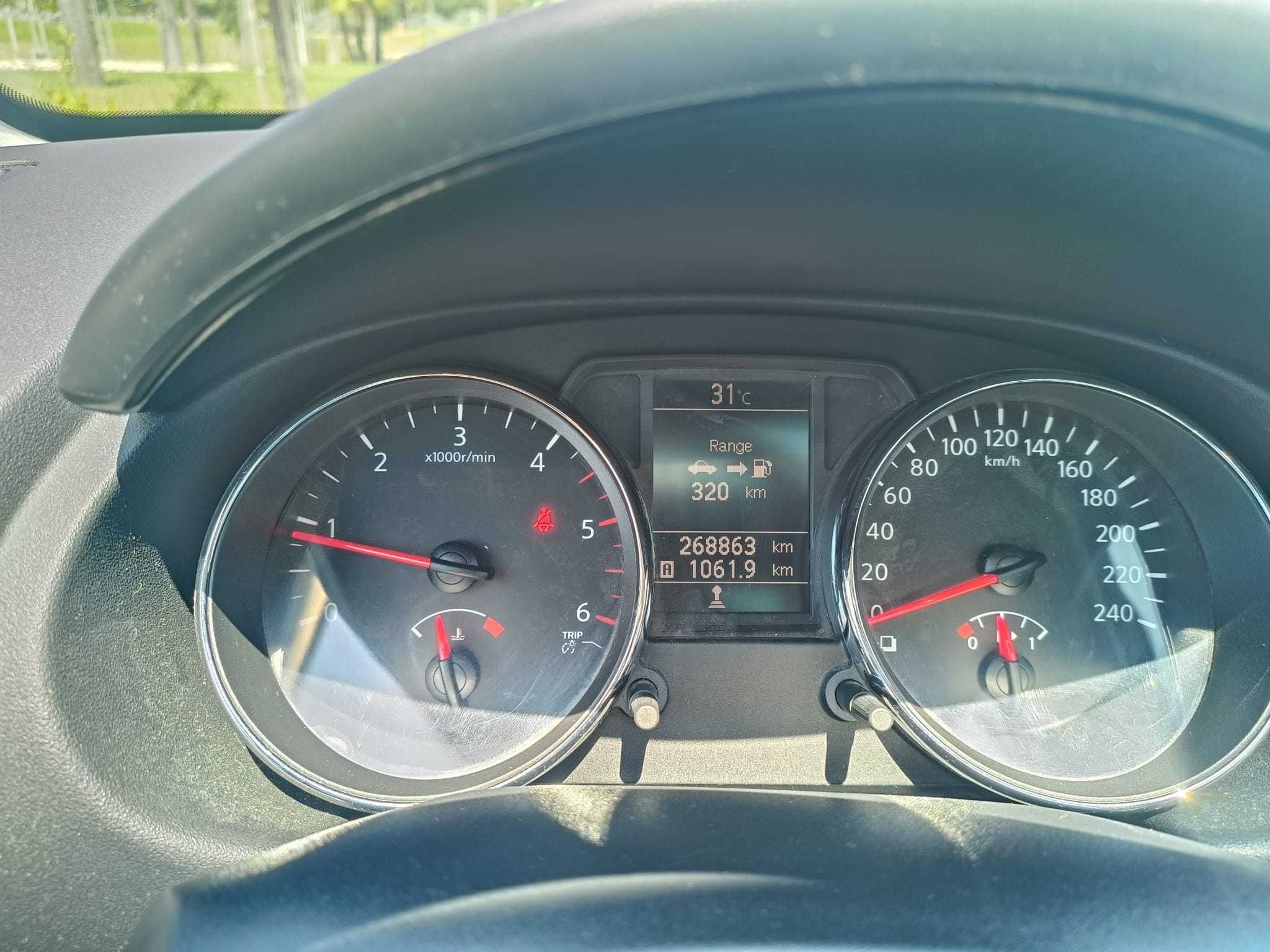 Nissan-qashqai 1.5 dci