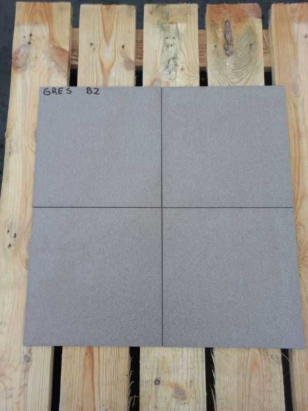 Gres Techniczny 30x30 7,5mm Gatunek 1 Barwiony w masie