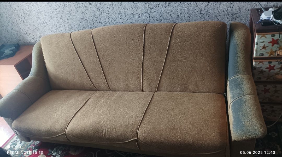 Продам розкладний диван