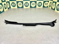 Планка Склоочіщувачів ( жабо ) BMW 7 (F01) 51717184563