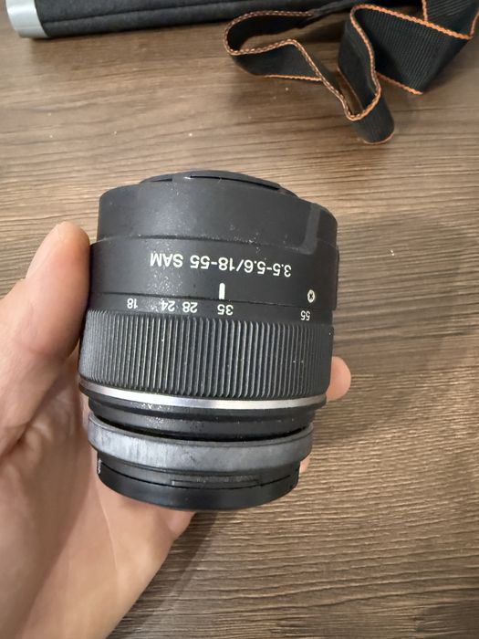 Lustrzanka sony alpha alfa 57 slt-a57 aparat fotograficzny statyw