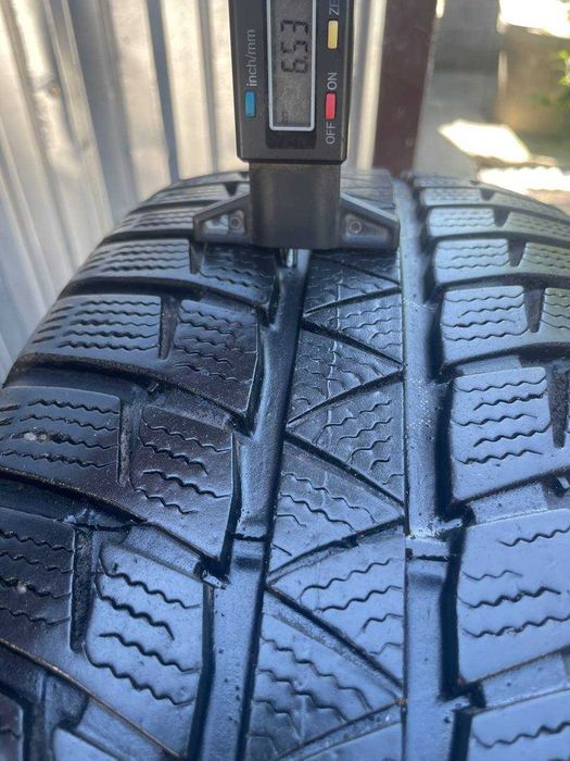 Шини Б/У 215/65 R16 Falken