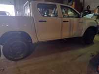 Toyota Hilux, 4x2, com 65 000 Km