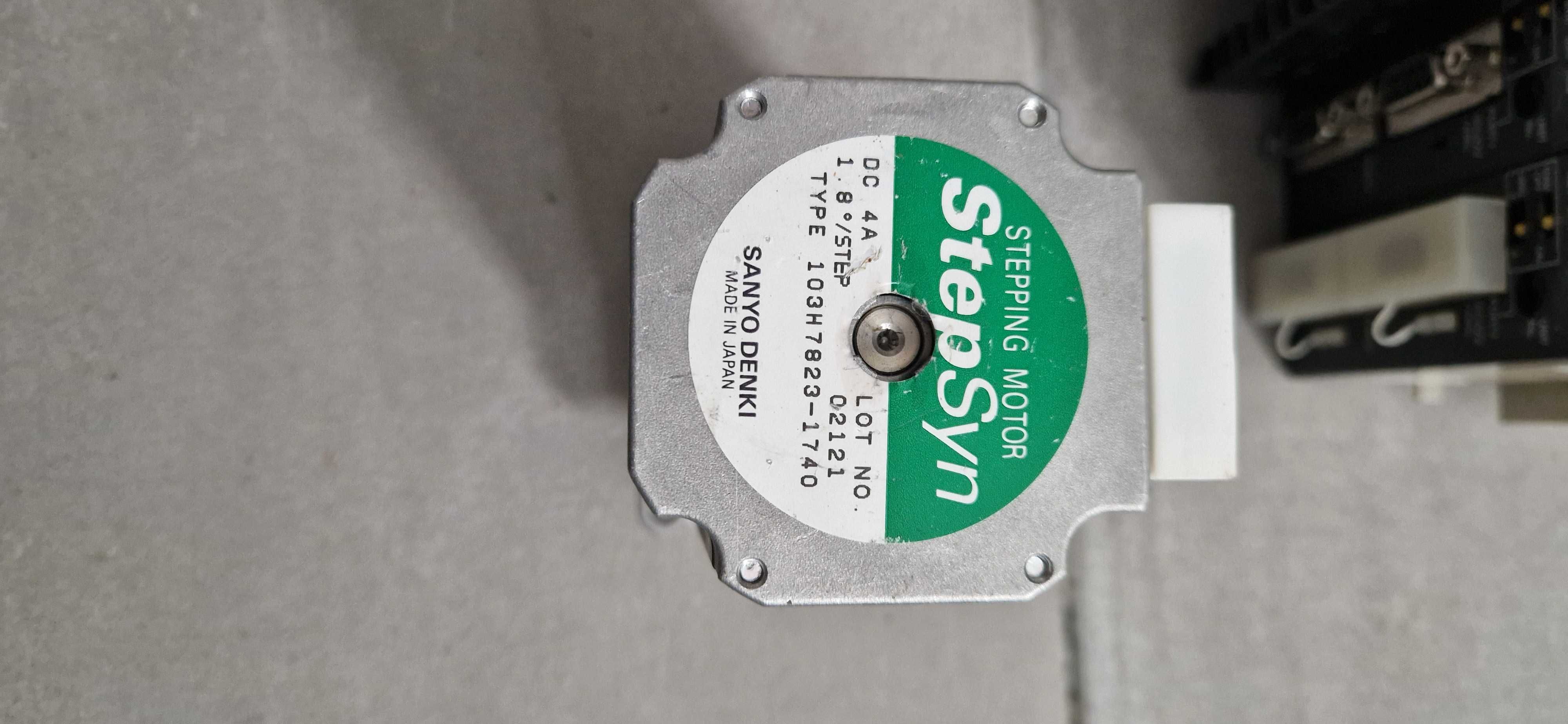 MOTOR SANYO Denki Setp Syn