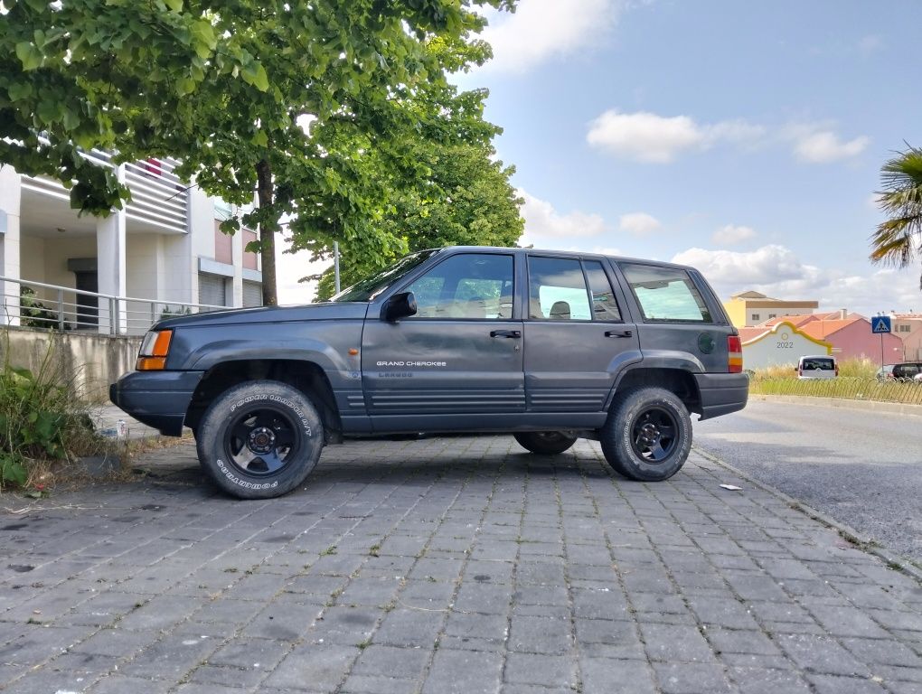 Vendo jeep grande cherokes  2500