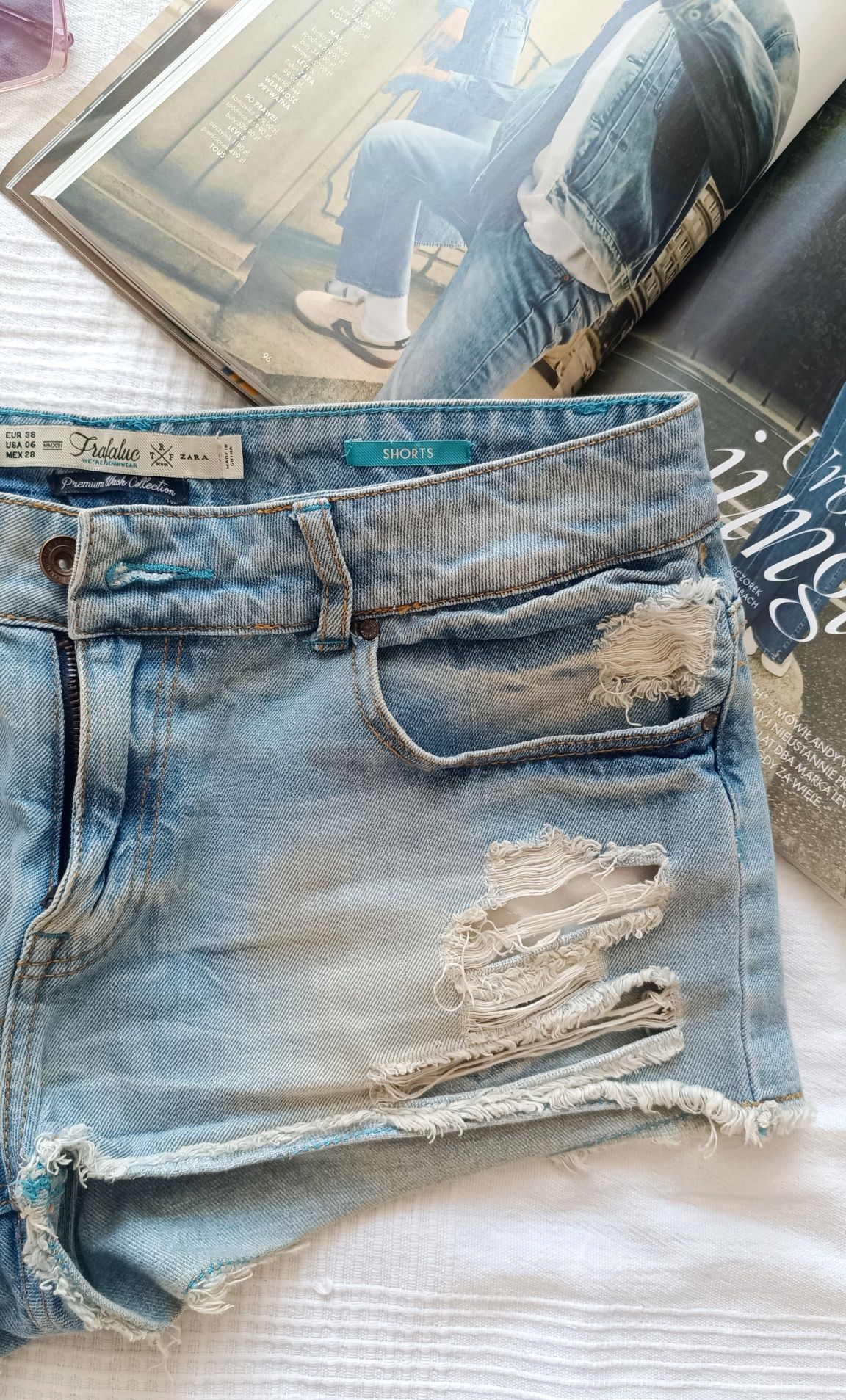 Spodenki jeansowe damskie Zara