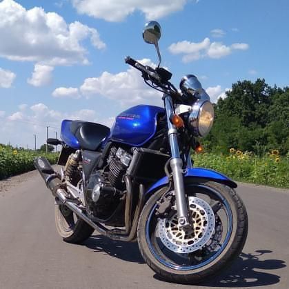 Продаю мотоцикл Honda cb 400