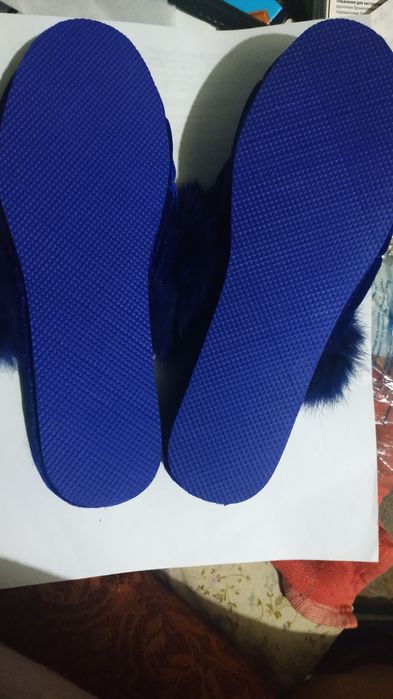 Тапочки комнатные закрытые с пушком