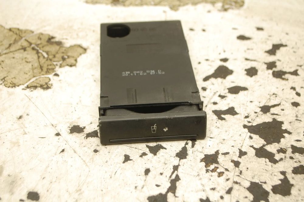 UCHWYT NA KUBEK 4B0862534D CUPHOLDER AUDI A6 C5